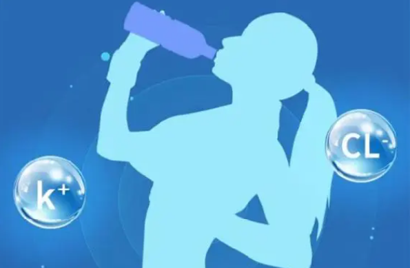 夏日高温来袭，电解质水成消暑利器